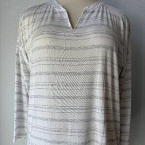 CAbi ATC Habit Tee #5930 Subtle Stripe Long Sleeve-M